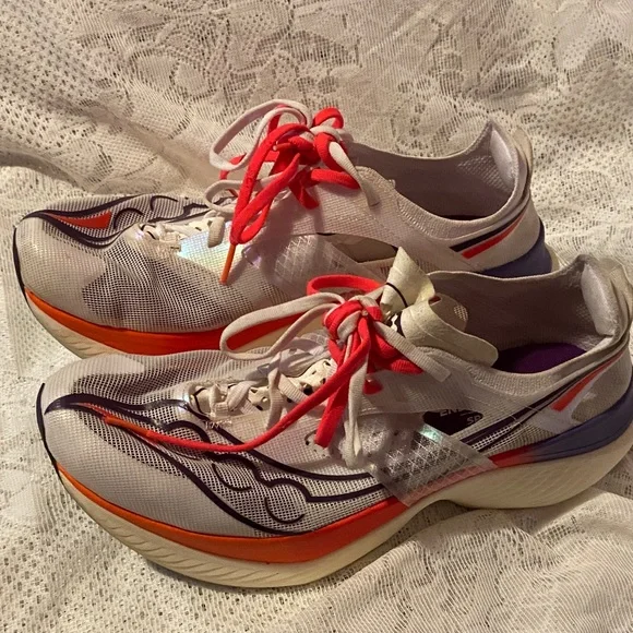 Saucony Women's Athletic Shoes with hot orange/pink and Purple Highlights - Picture 1 of 7